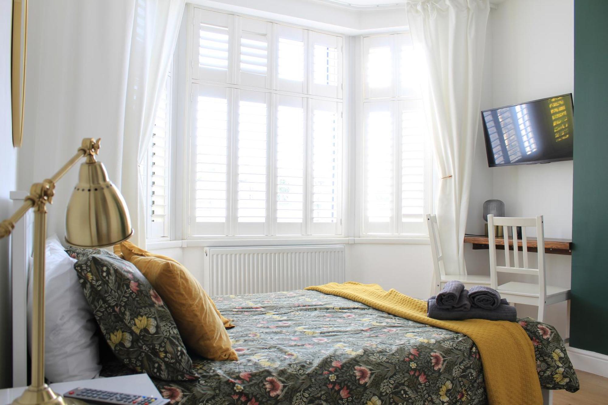 Stylish Ensuite Room 15 Mins To Central ลอนดอน ภายนอก รูปภาพ